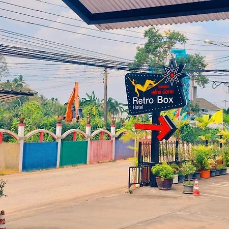Retro Box Hotel Chumphon Bagian luar foto