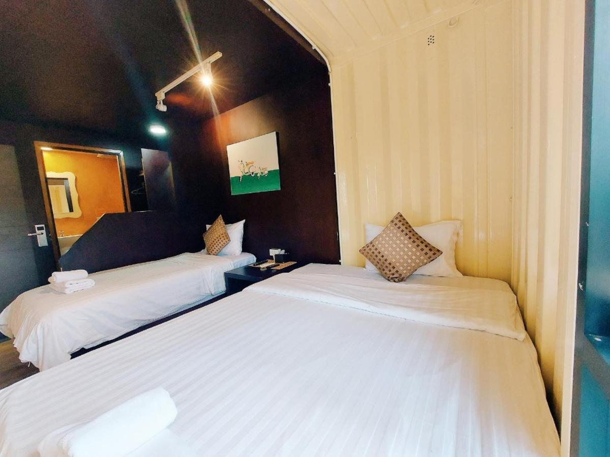 Retro Box Hotel Chumphon Bagian luar foto