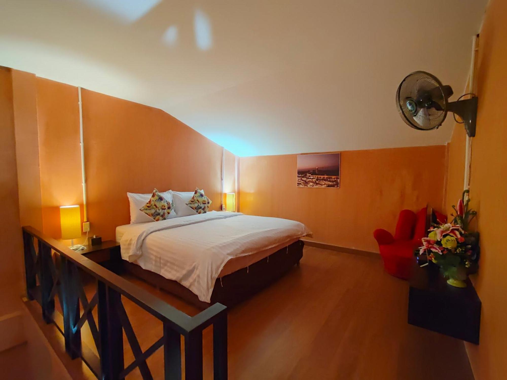 Retro Box Hotel Chumphon Bagian luar foto