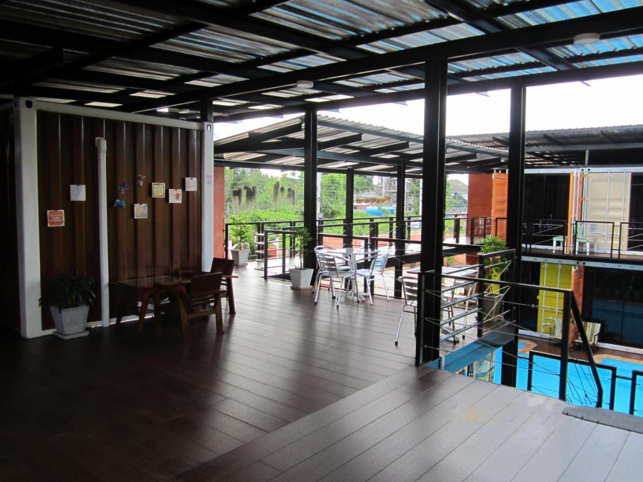 Retro Box Hotel Chumphon Bagian luar foto