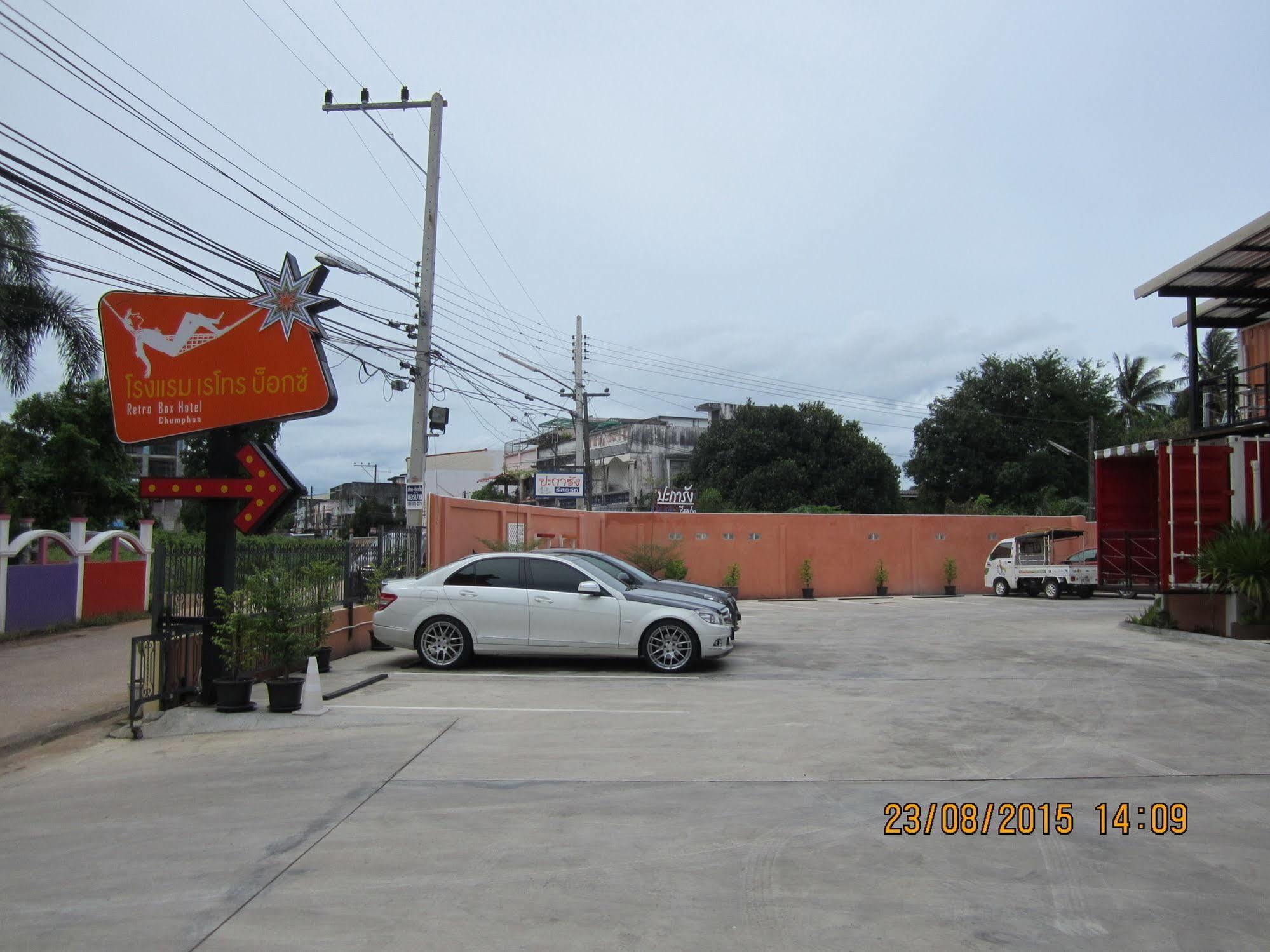 Retro Box Hotel Chumphon Bagian luar foto